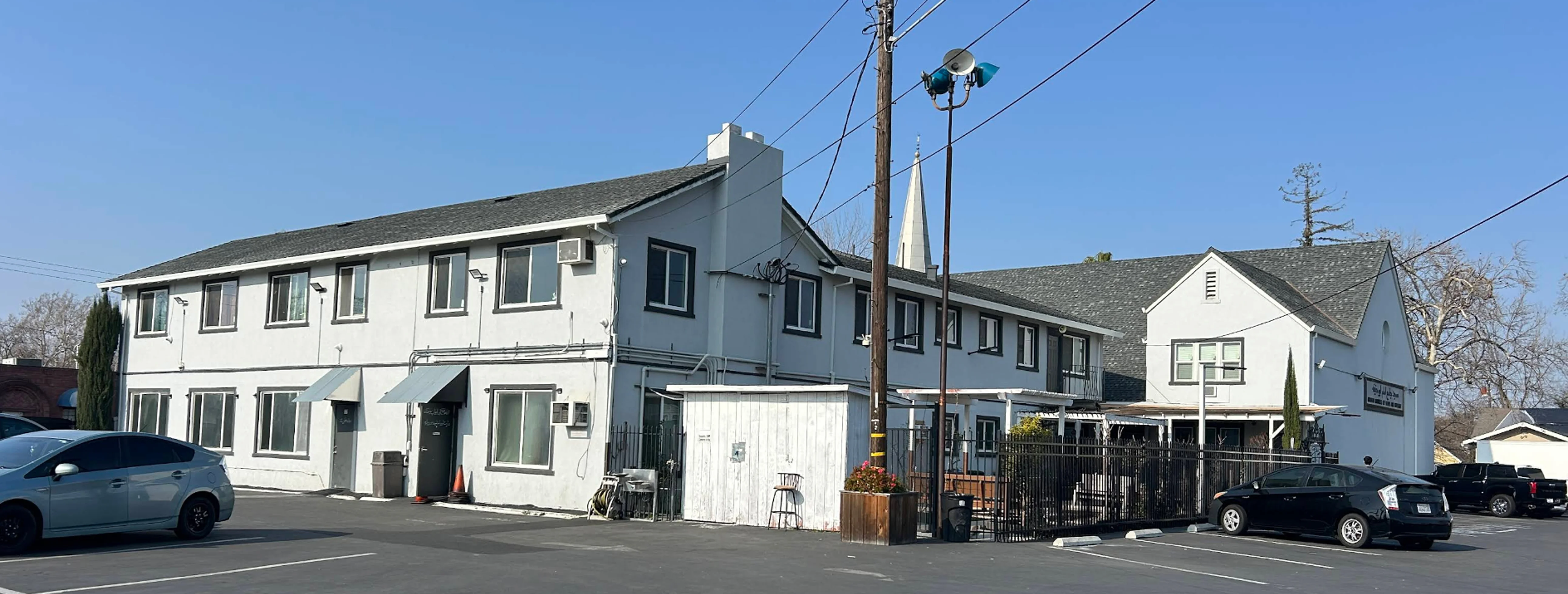 Exterior view of Imam Abu Hanifa Masjid Sacramento building